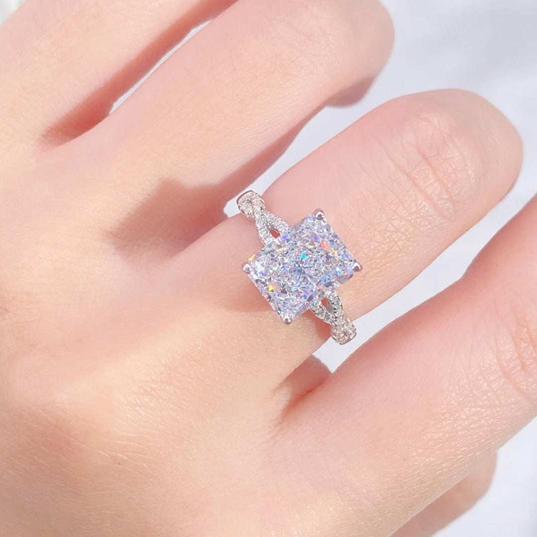 S925 Moissanite Diamond Emerald Cut Ring